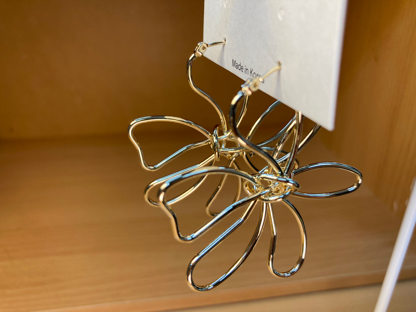 Tiny Treasures Seoul - Sculptural Gold Wire Flower Hoop Earrings