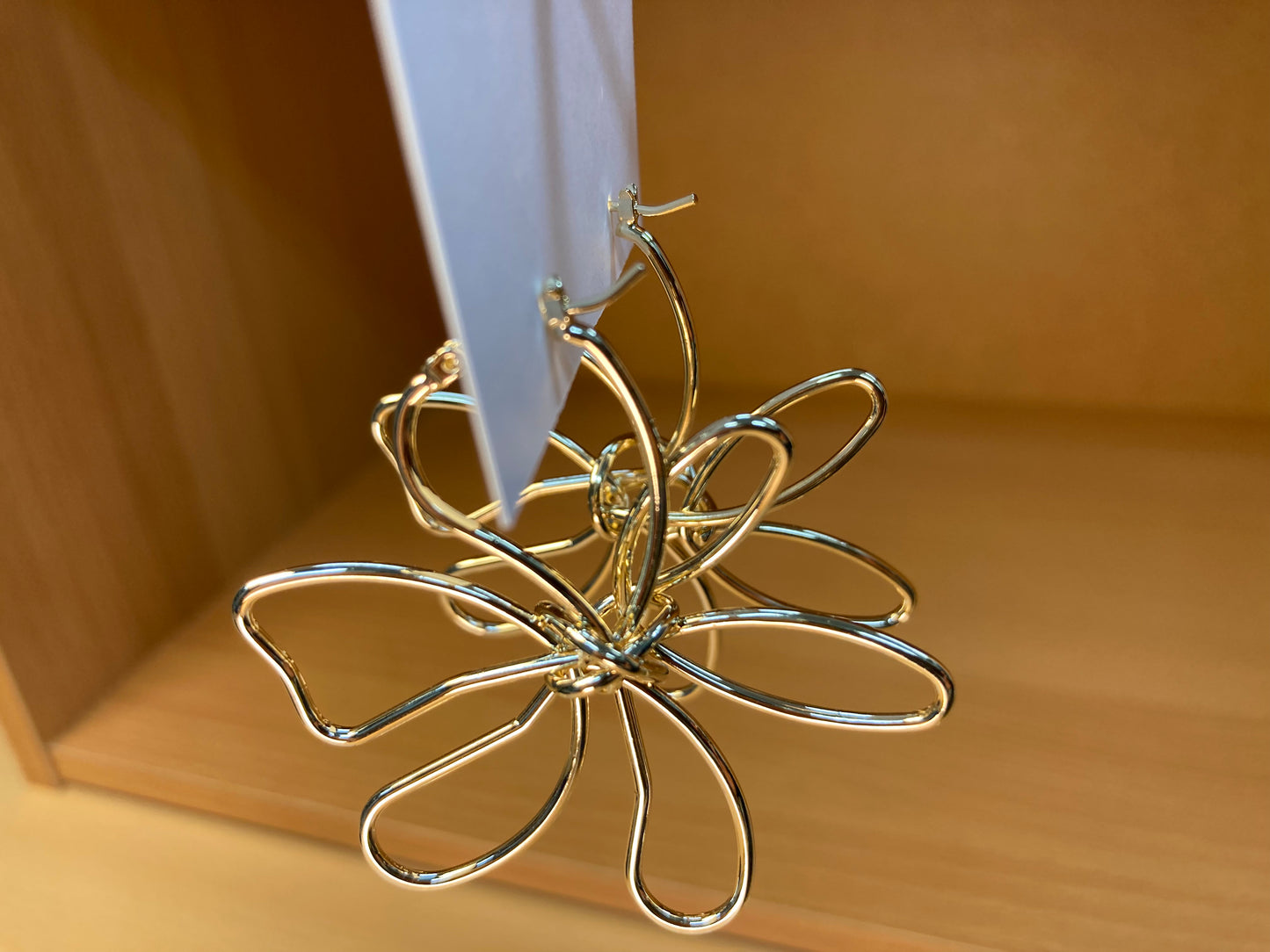 Tiny Treasures Seoul - Sculptural Gold Wire Flower Hoop Earrings