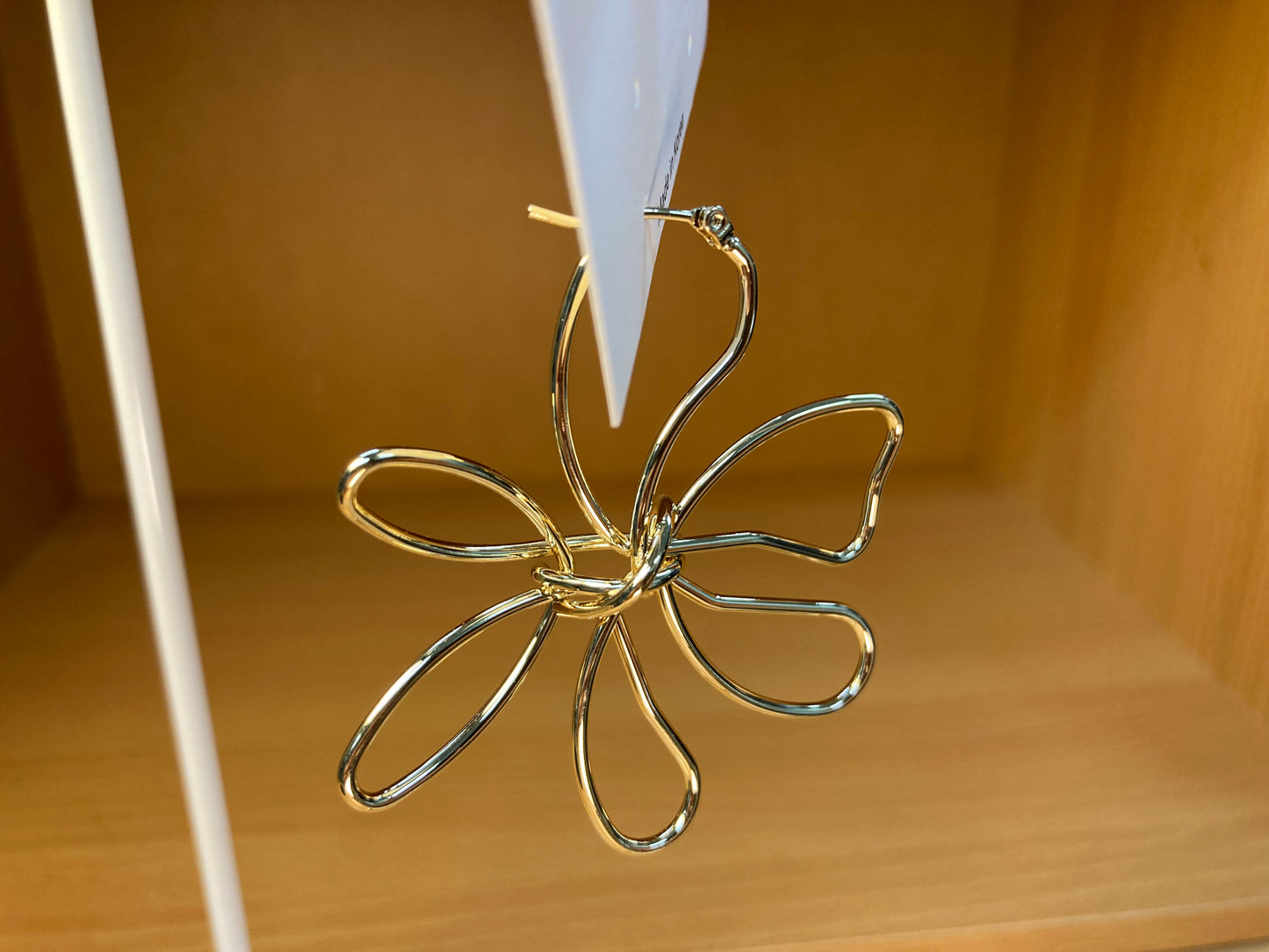 Tiny Treasures Seoul - Sculptural Gold Wire Flower Hoop Earrings