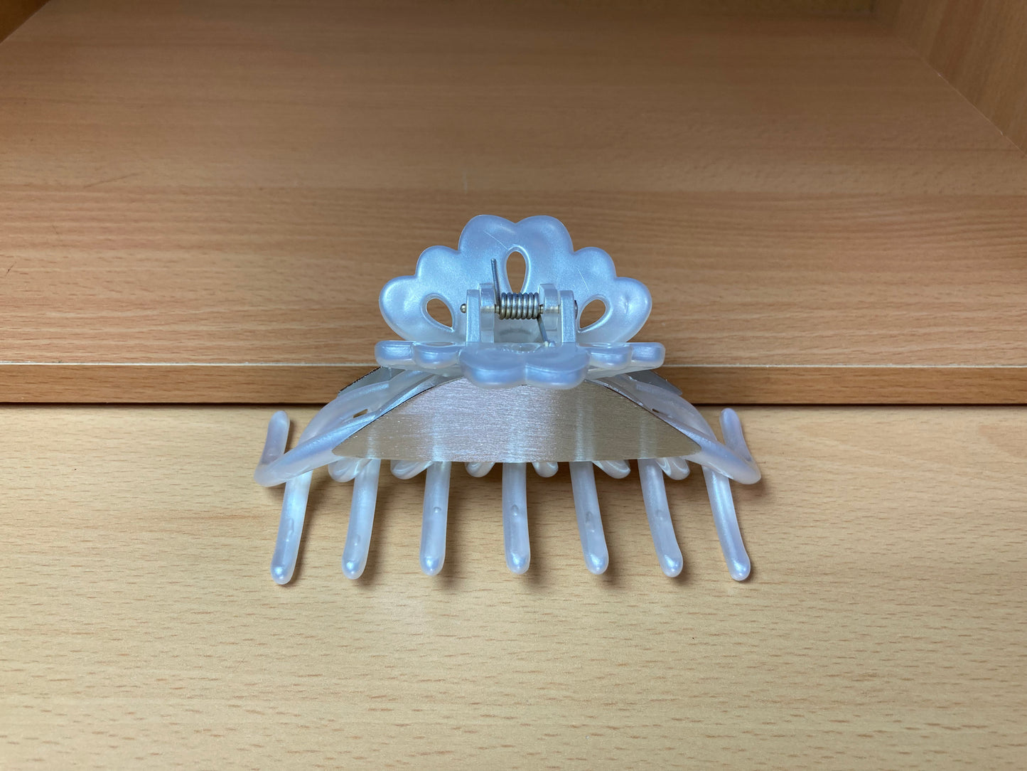 Tiny Treasures Seoul - Silver Bloom Arch Hair Claw