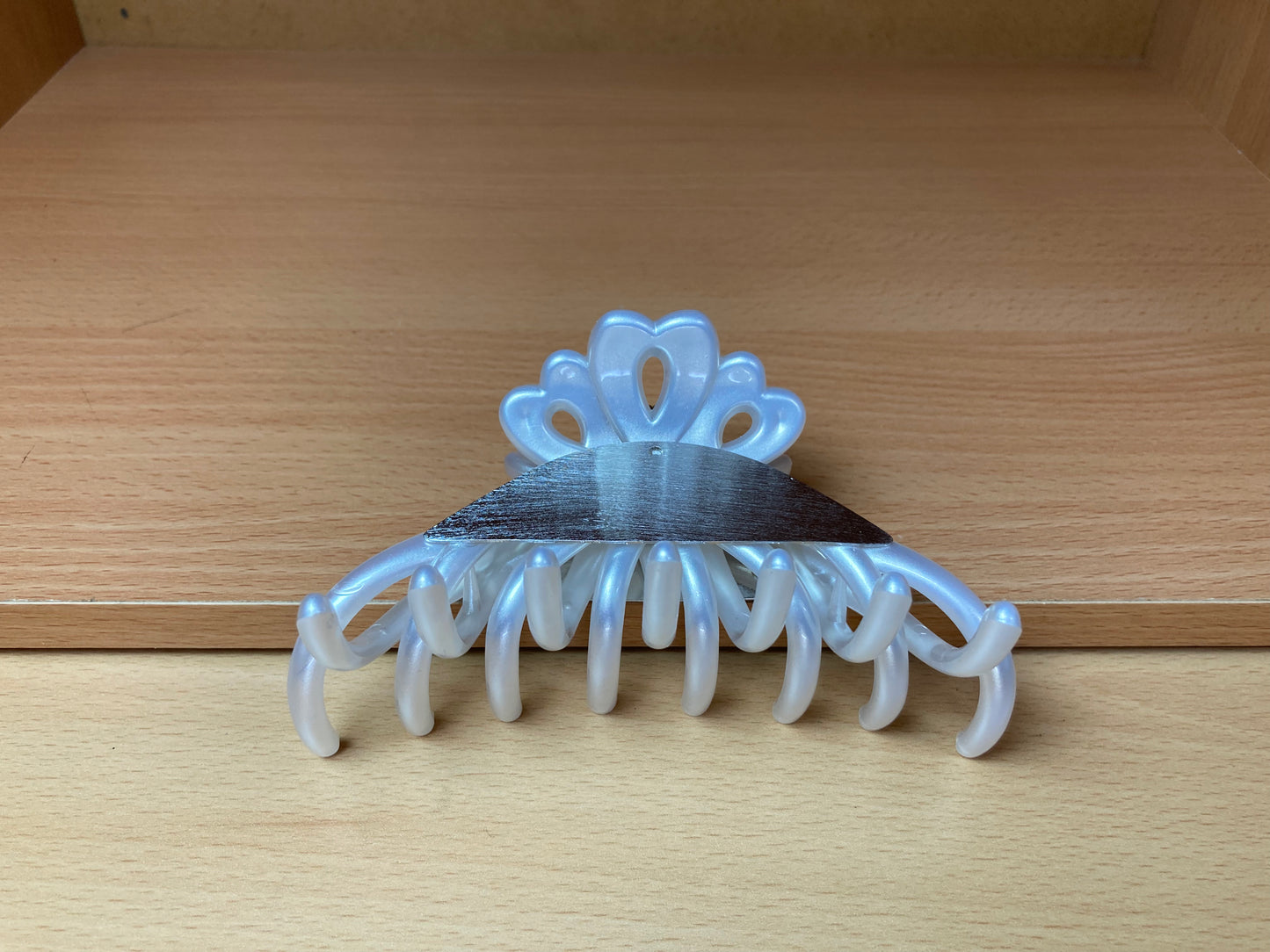 Tiny Treasures Seoul - Silver Bloom Arch Hair Claw Side View