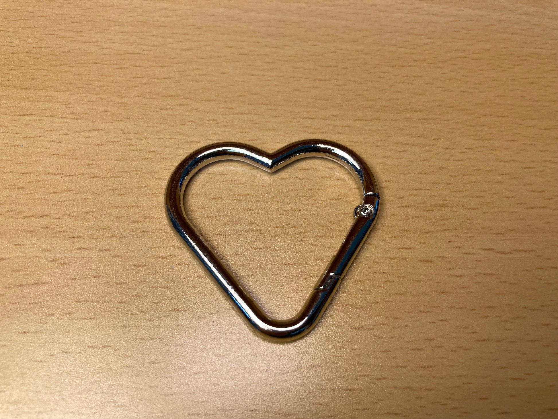 Tiny Treasures Seoul - Silver Heart Shape Holder Key Ring