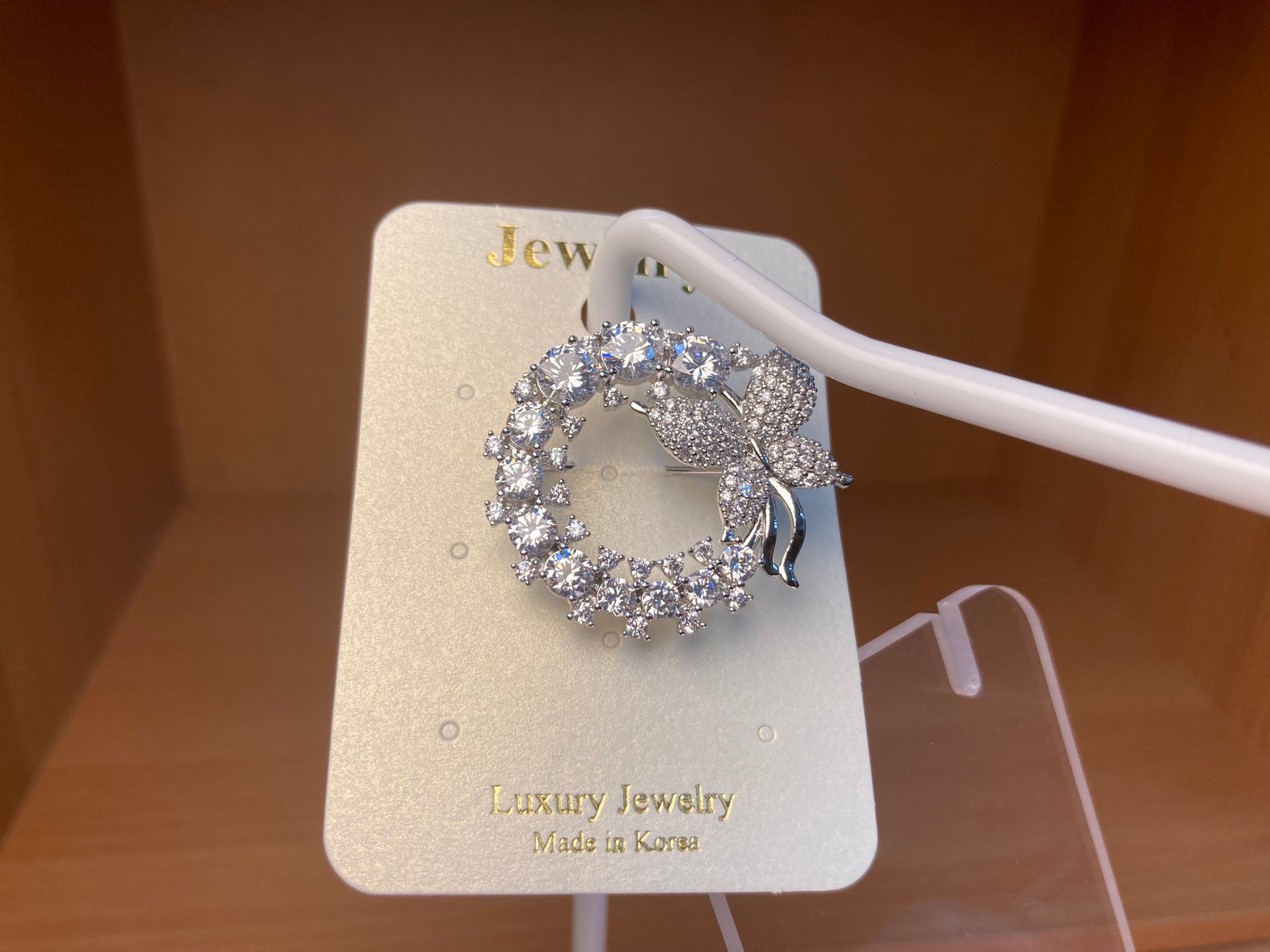 Tiny Treasures Seoul - Silver Tone Butterfly Crystal Wreath Brooch