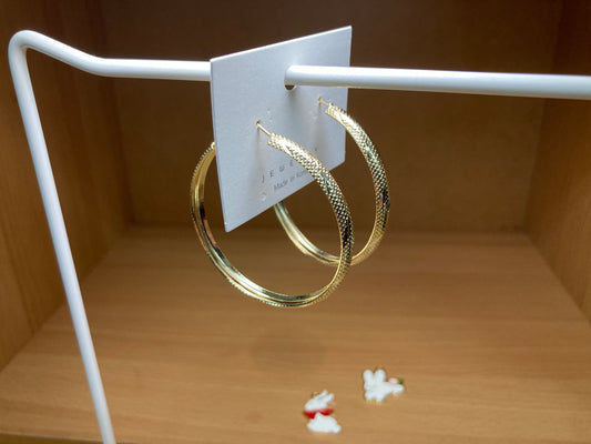 Tiny Treasures Seoul - Textured Twist Hoop Earrings (Gold)