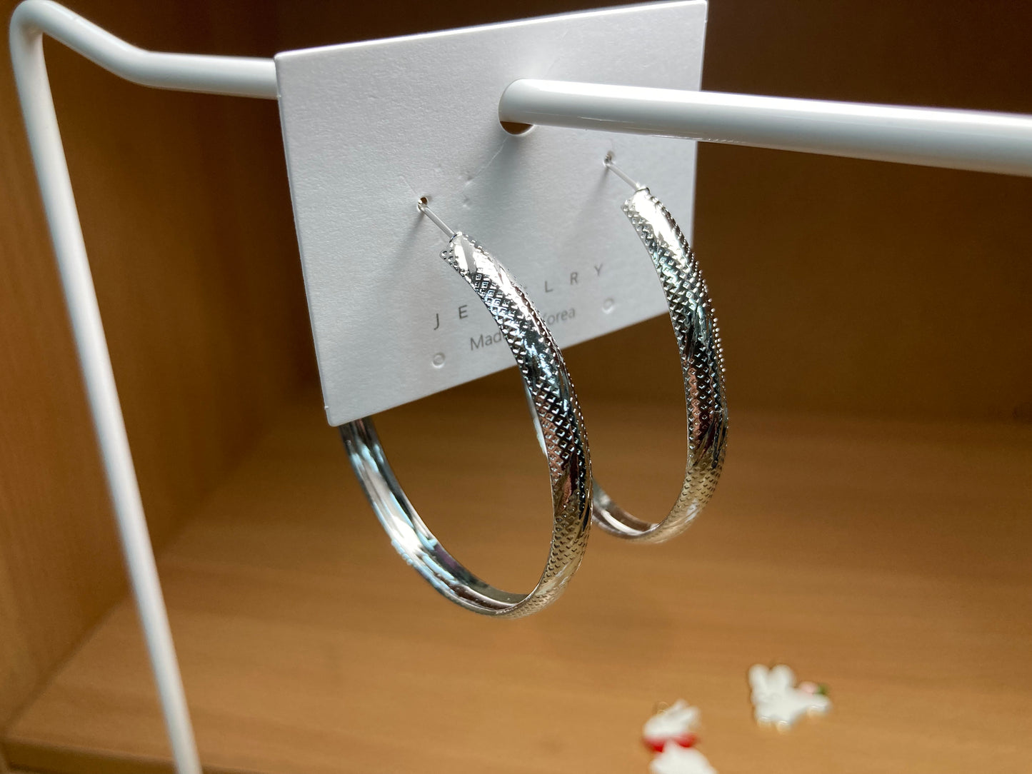 Tiny Treasures Seoul - Textured Twist Hoop Earrings (Silver)