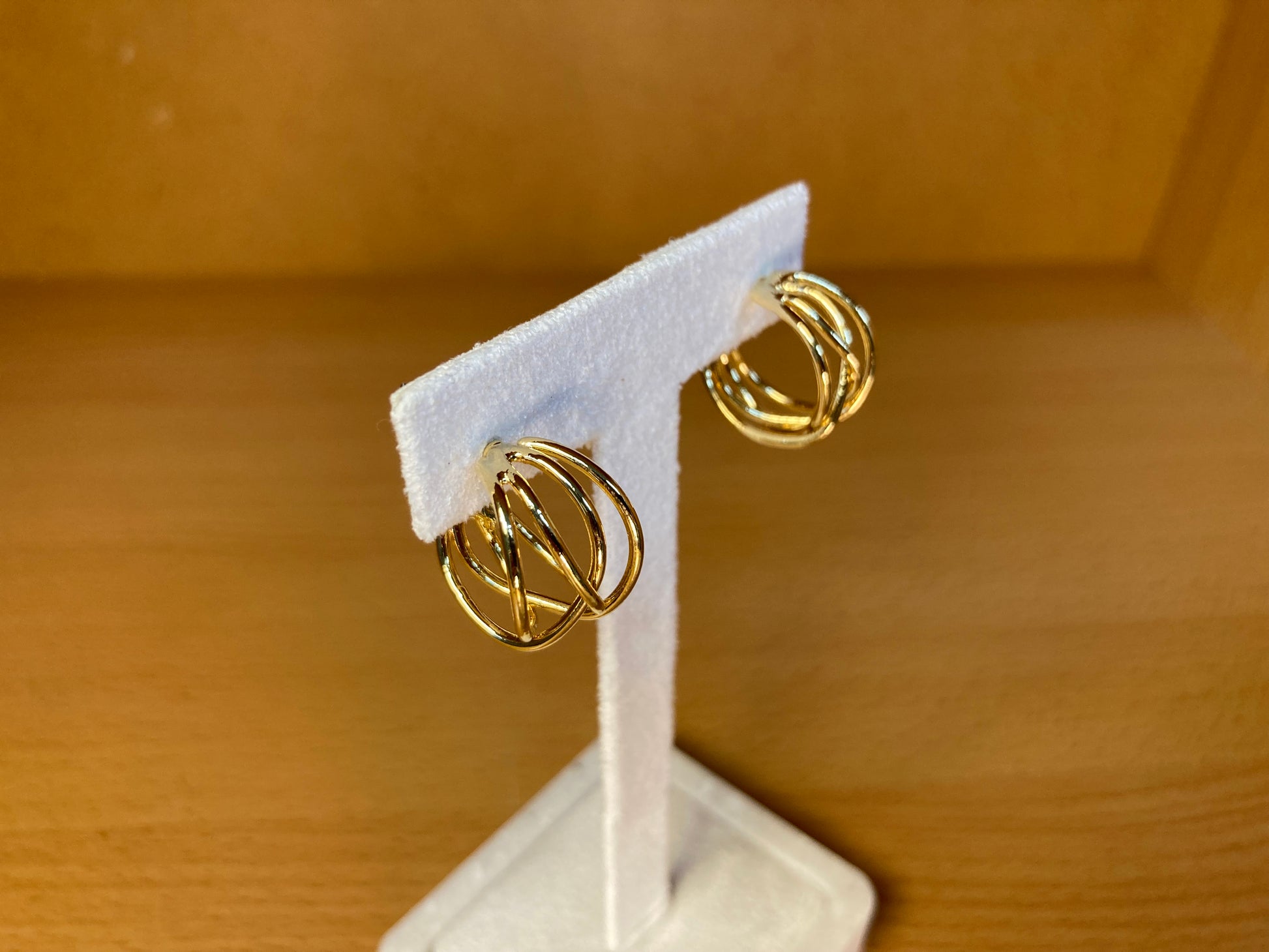 Tiny Treasures Seoul - Thin Entangle Hoop Earrings