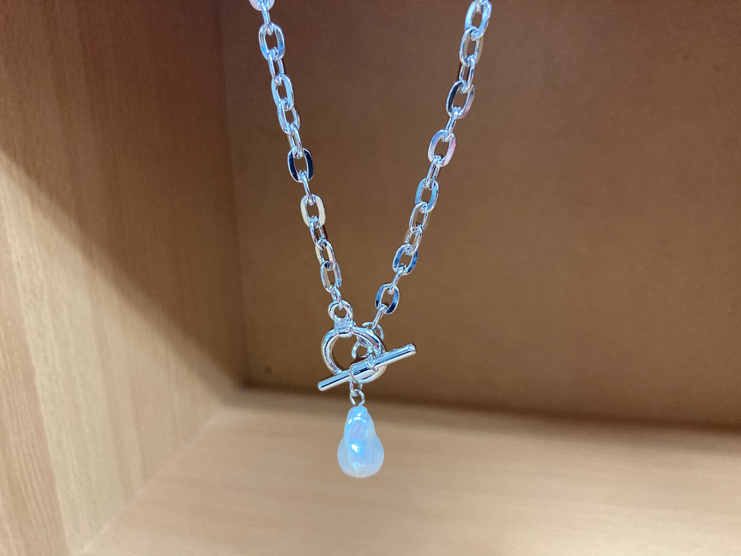 Tiny Treasures Seoul - Toggle Pearl Chain Necklace Front View 3