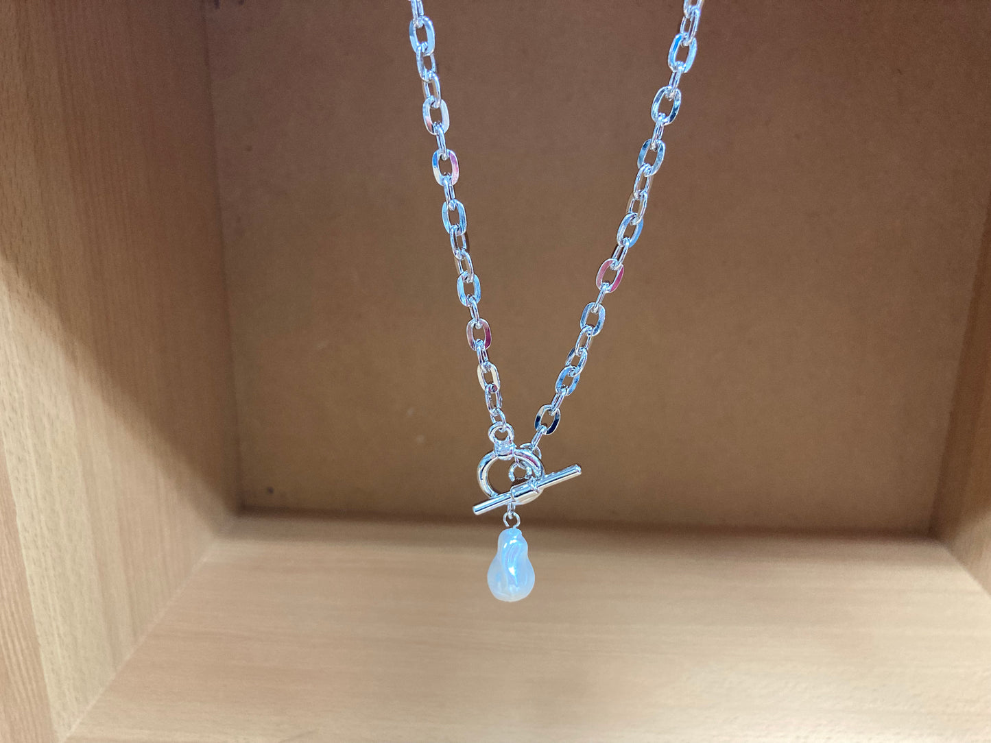 Tiny Treasures Seoul - Toggle Pearl Chain Necklace Front View 4