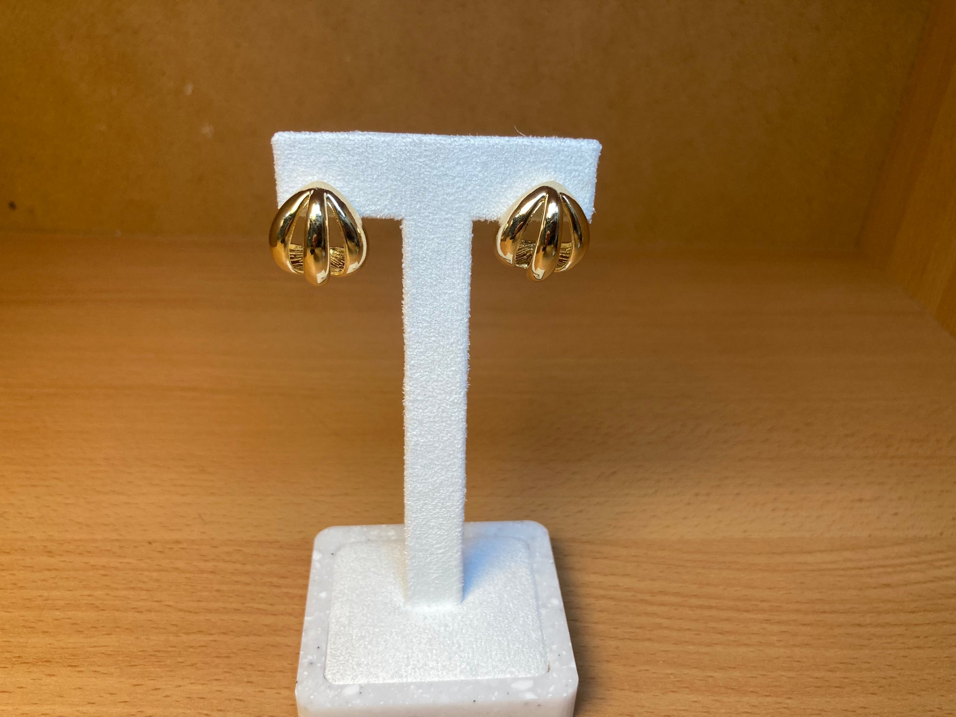 Tiny Treasures Seoul - Triple Line Dome Stud Earrings (Gold)