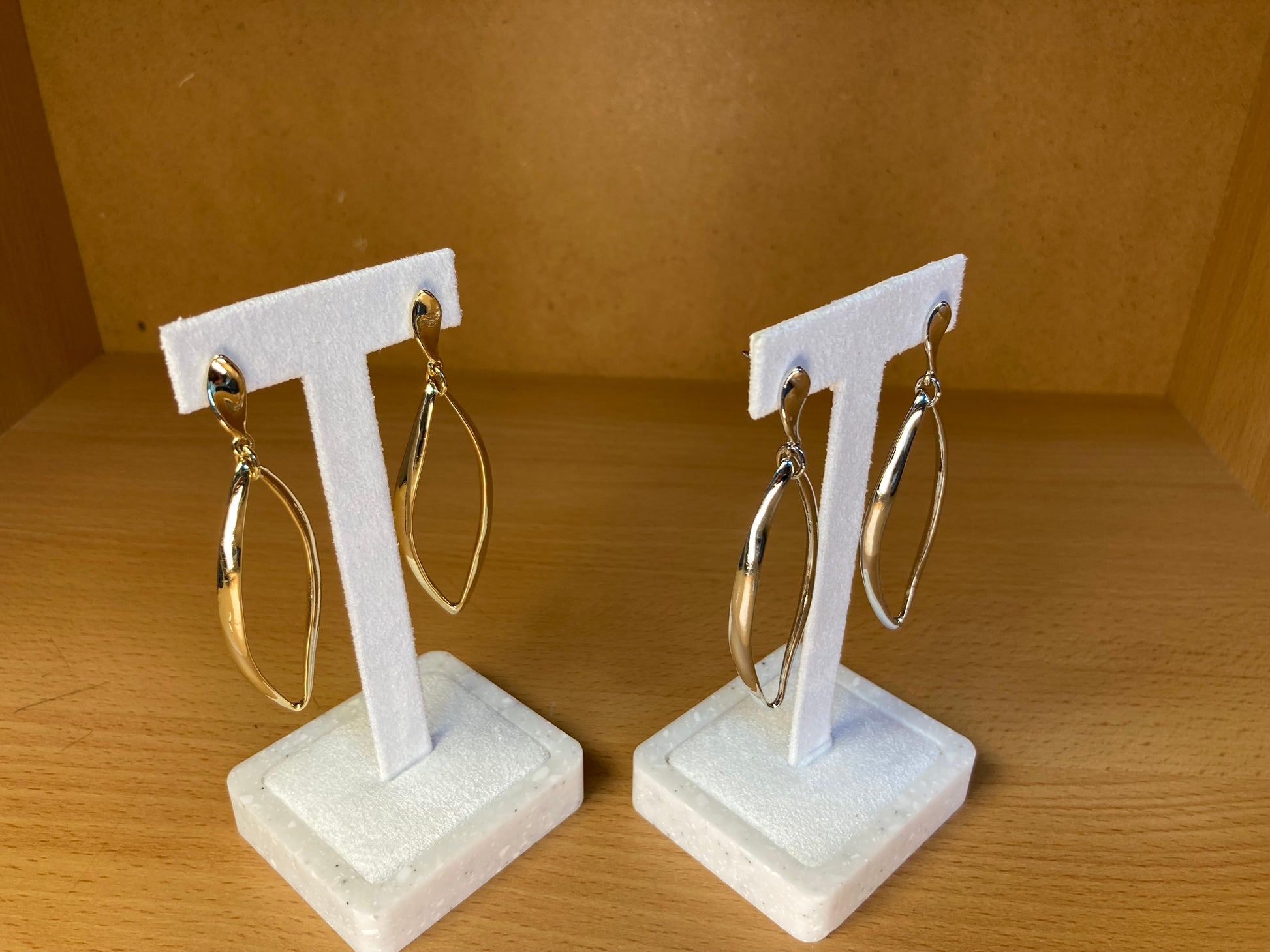 Tiny Treasures Seoul - Twisted Marquise Drop Earrings (Gold)