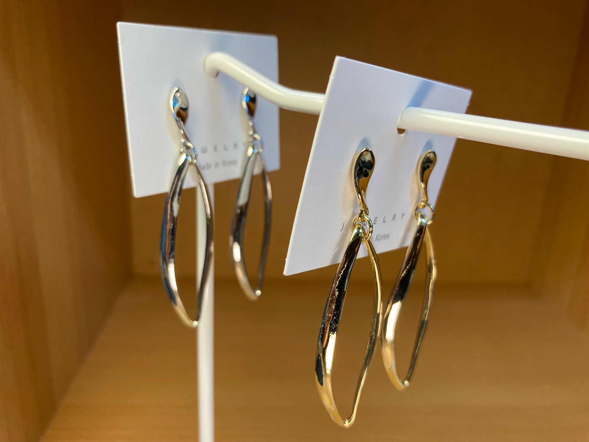 Tiny Treasures Seoul - Twisted Marquise Drop Earrings (Silver)