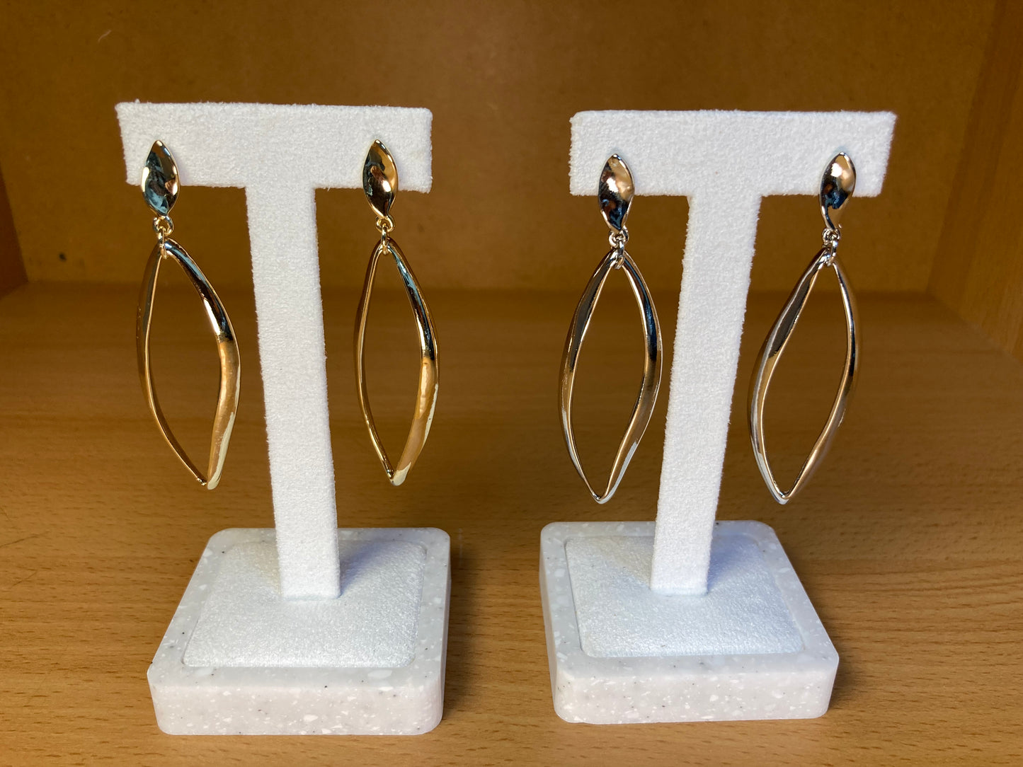 Tiny Treasures Seoul - Twisted Marquise Drop Earrings (Silver)