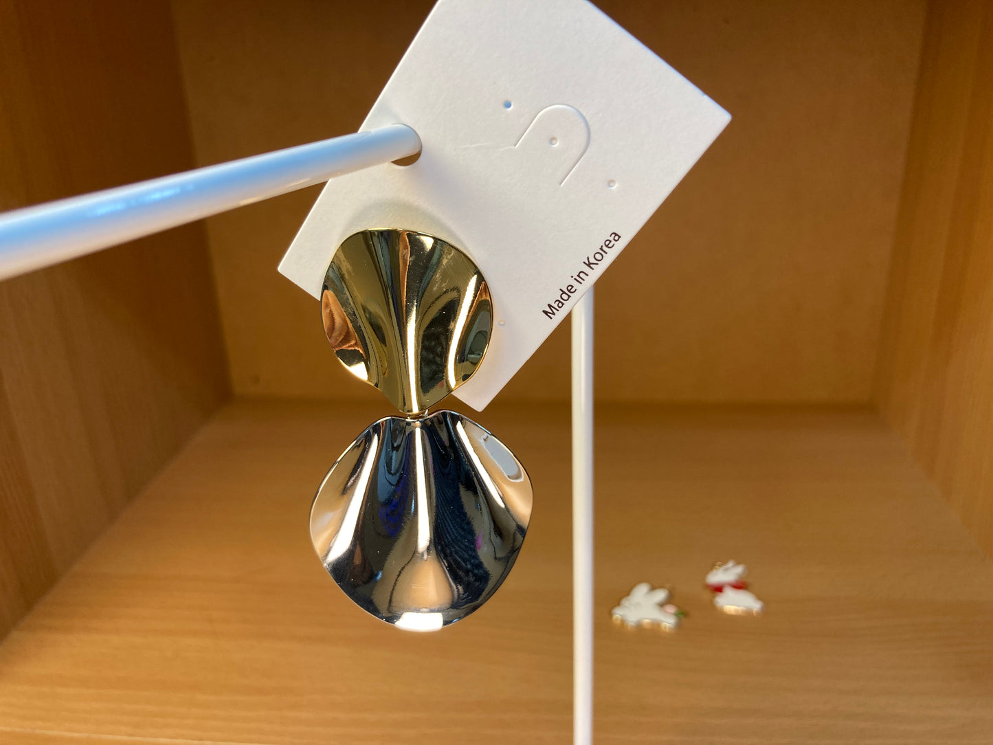 Tiny Treasures Seoul - Two-Tone Sculptural Wave Drop Earrings