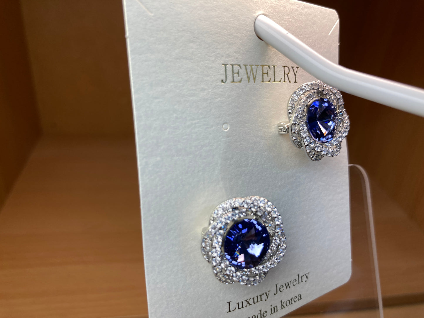 Tiny Treasures Seoul - Violet Swarovski Crystal Flower Brooch Set (2 Pieces)