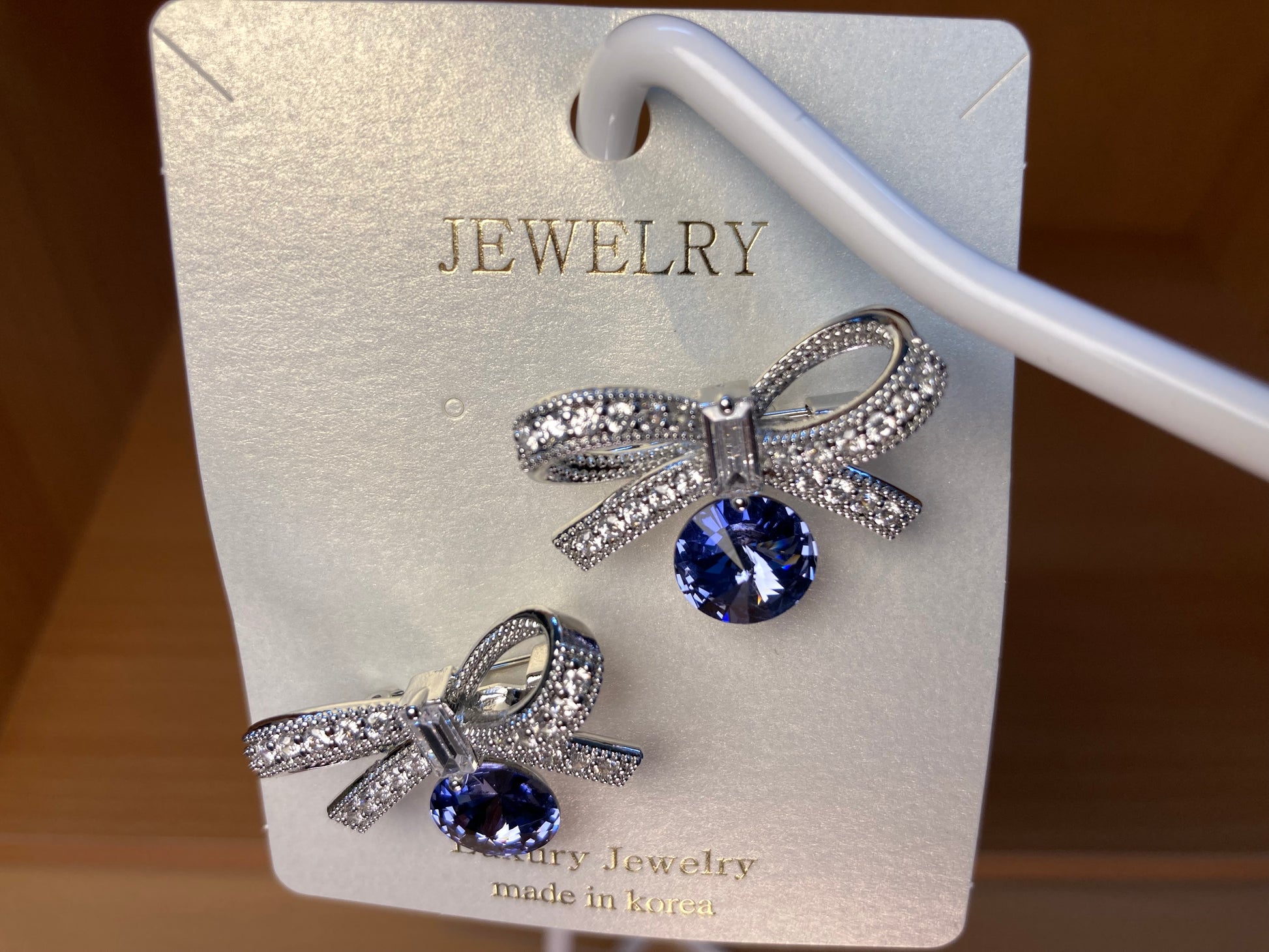 Tiny Treasures Seoul - Violet Swarovski Crystal Ribbon Brooch Set (2 Pieces)