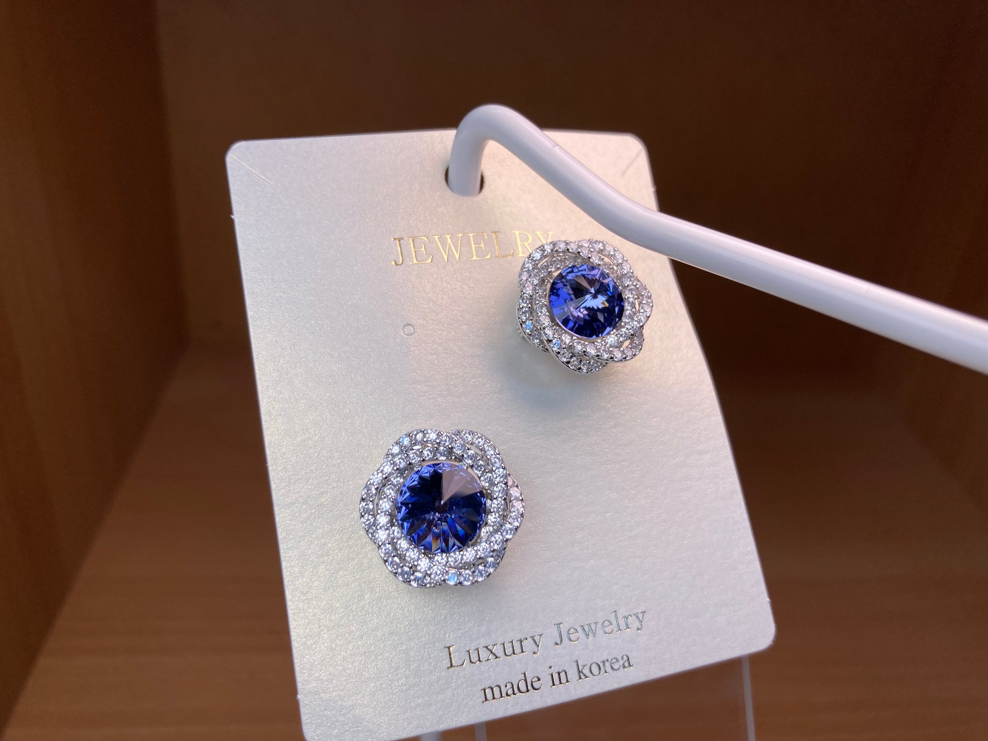 Tiny Treasures Seoul - Violet Swarovski Crystal Flower Brooch Set (2 Pieces)