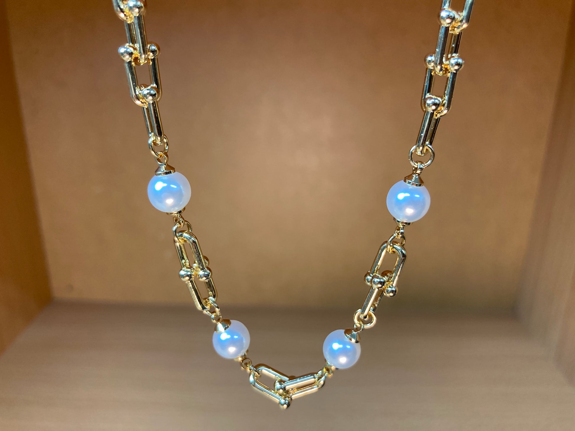 Tiny Treasures Seoul - White Bead Paperclip Necklace
