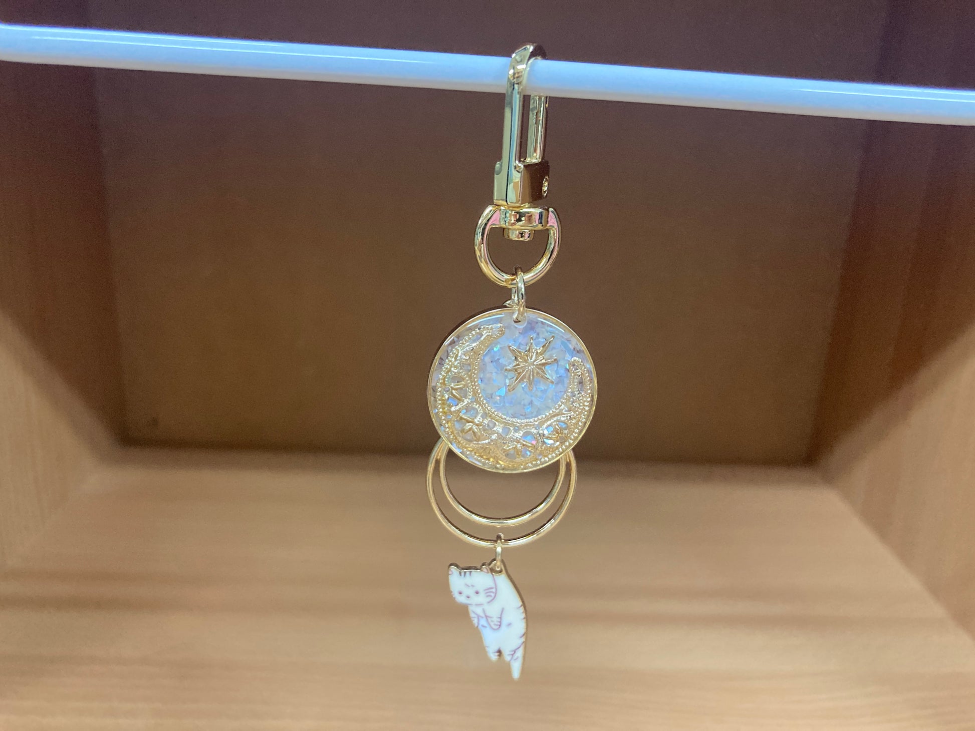 Tiny Treasures Seoul - White Cat Glitter Moon Bag Charm 2
