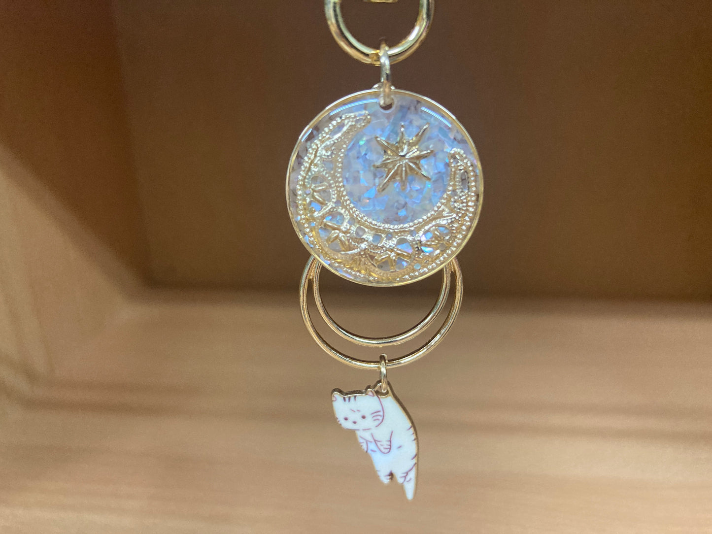 Tiny Treasures Seoul - White Cat Glitter Moon Bag Charm 3