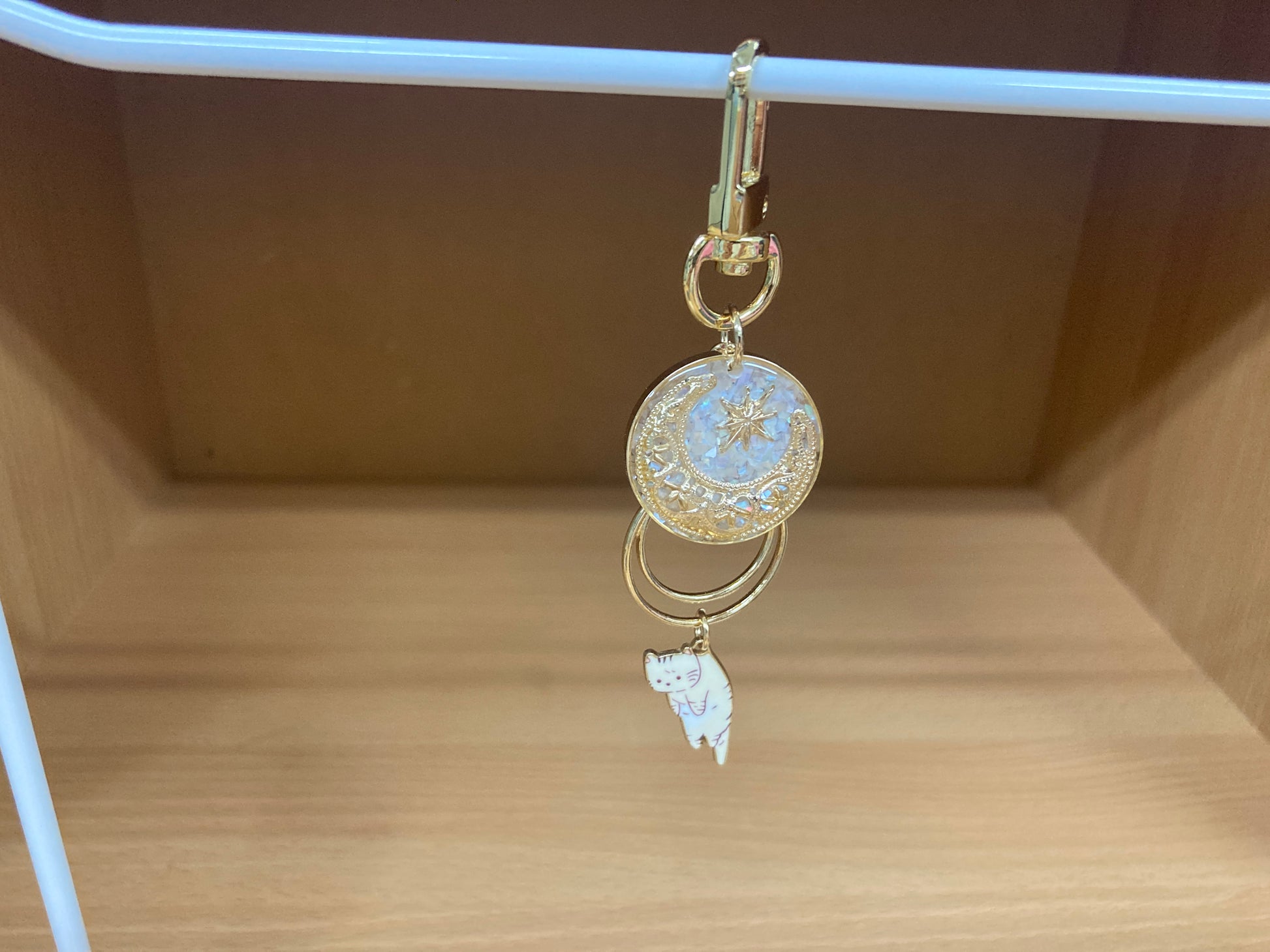 Tiny Treasures Seoul - White Cat Glitter Moon Bag Charm 4