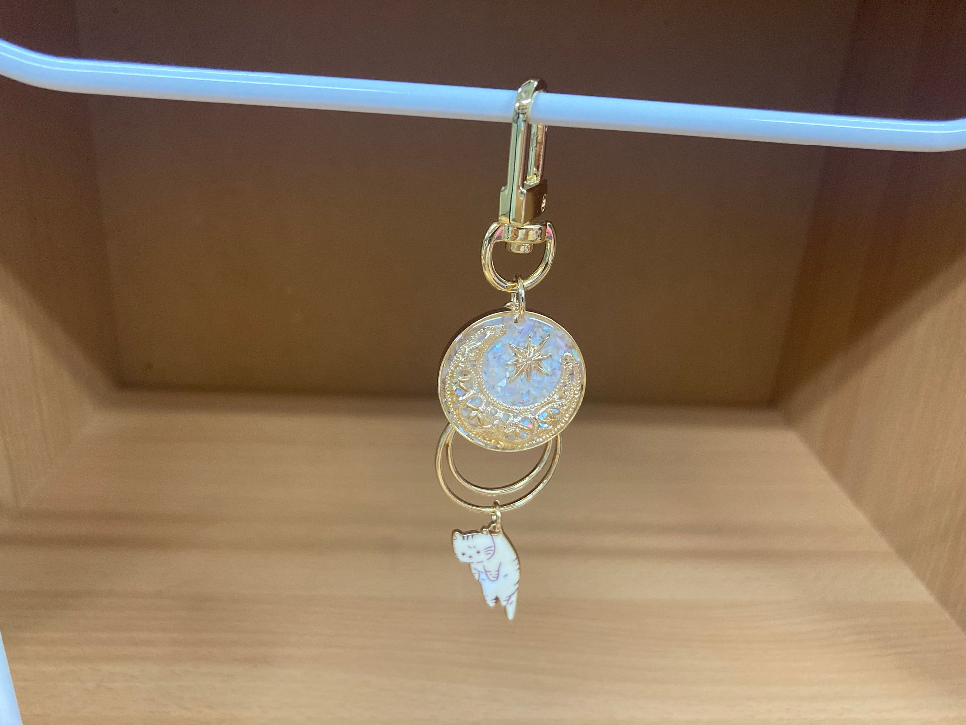 Tiny Treasures Seoul - White Cat Glitter Moon Bag Charm 8