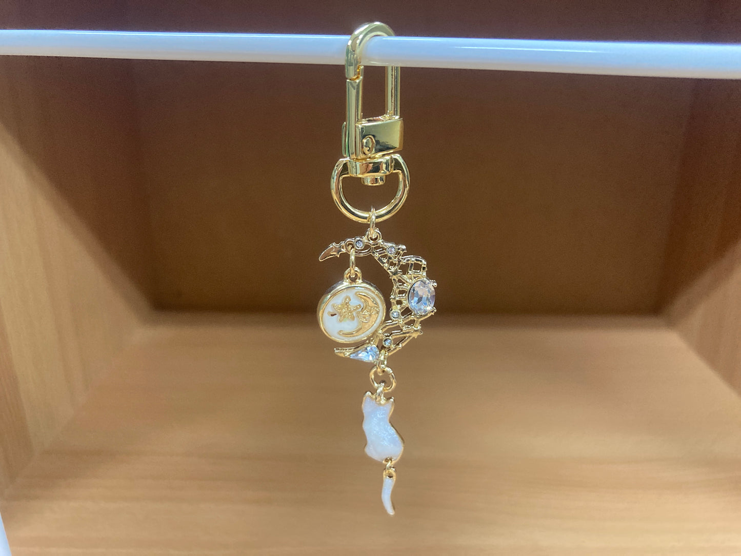 Tiny Treasures Seoul - White Cat Moon Bag Charm 4