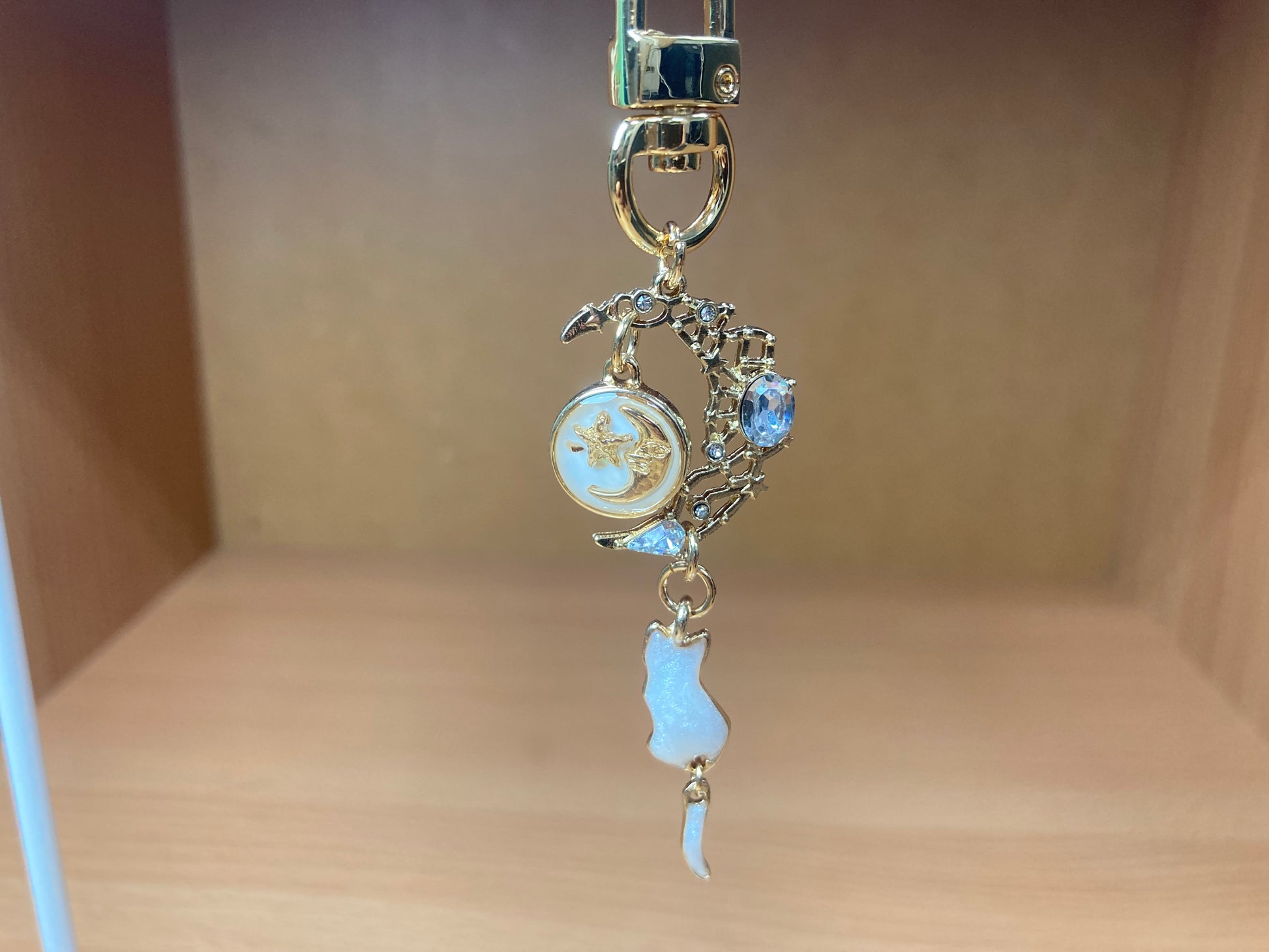 Tiny Treasures Seoul - White Cat Moon Bag Charm 13