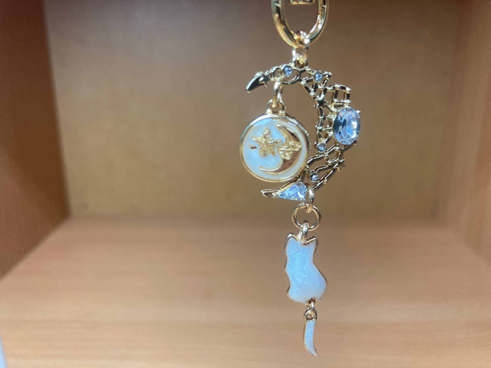 Tiny Treasures Seoul - White Cat Moon Bag Charm 3