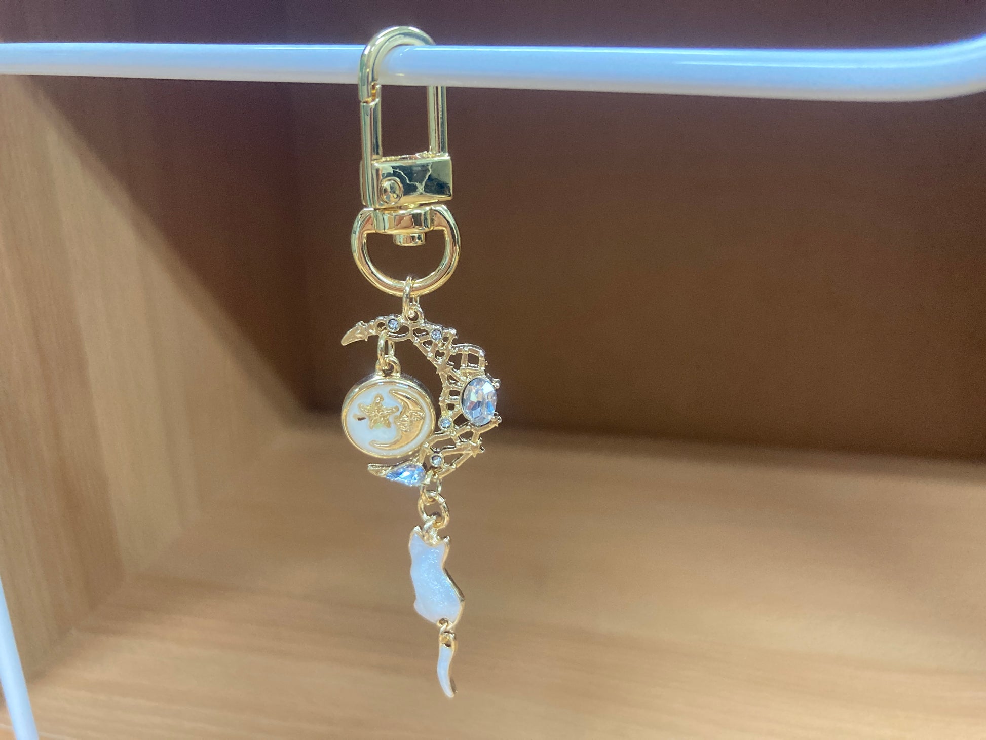 Tiny Treasures Seoul - White Cat Moon Bag Charm 18