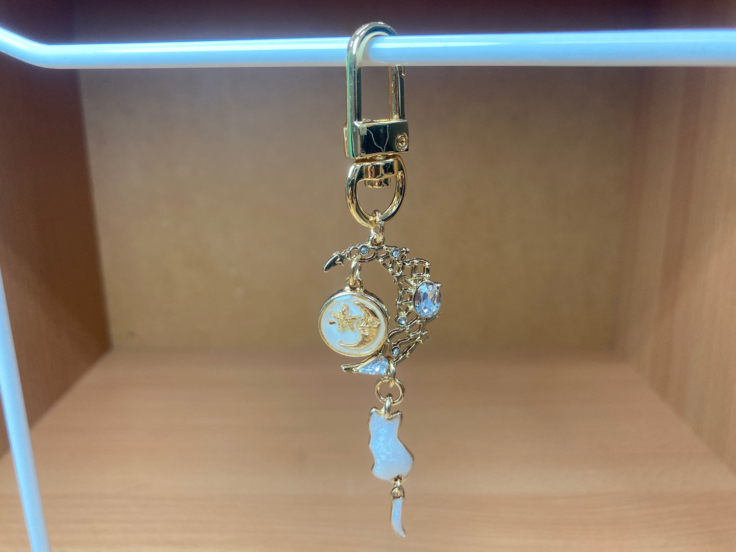 Tiny Treasures Seoul - White Cat Moon Bag Charm 2