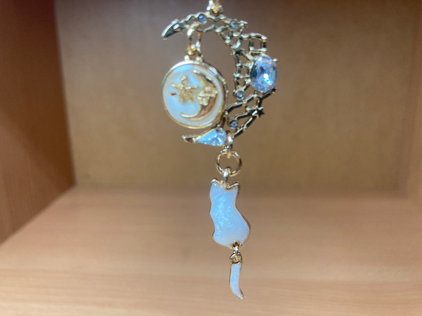 Tiny Treasures Seoul - White Cat Moon Bag Charm