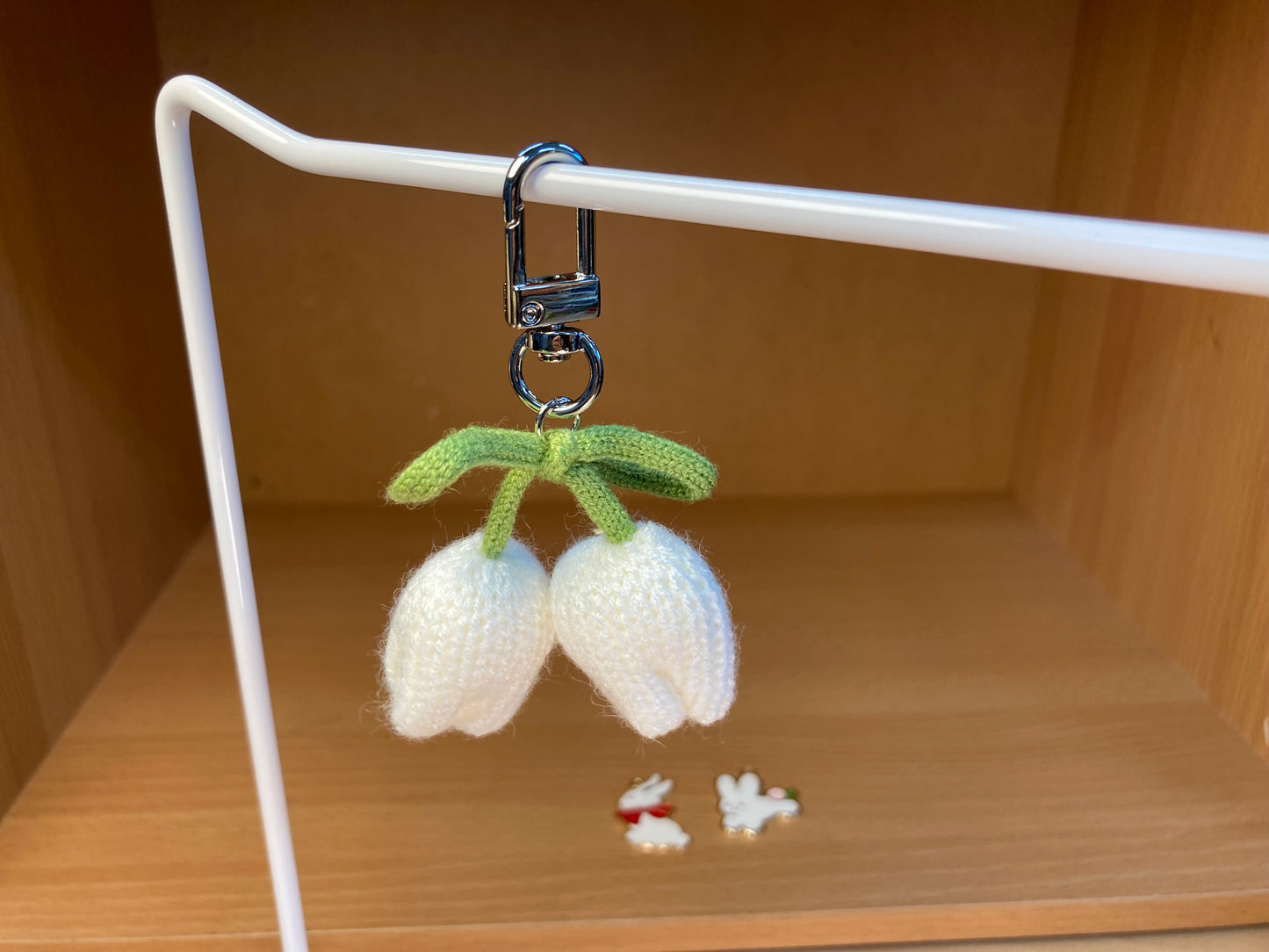 Tiny Treasures Seoul - White Tulip Knit Bag Charm