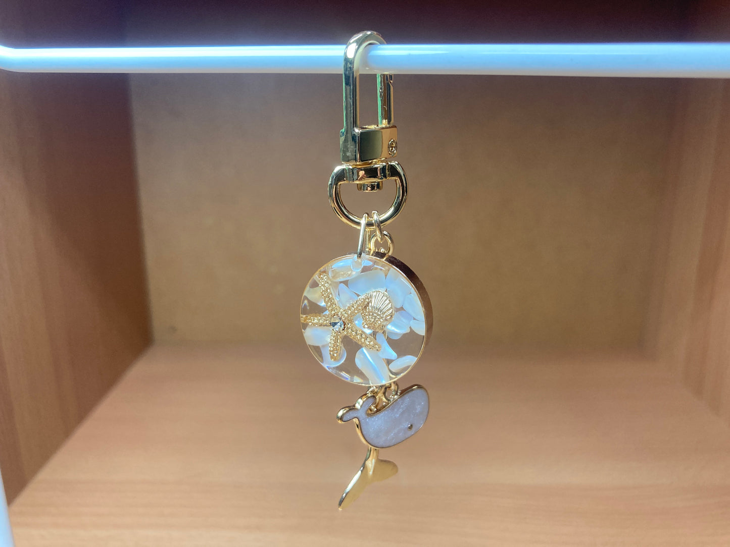 Tiny Treasures Seoul - White Whale Ocean Bag Charm Front View 4